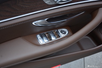 2022款奔驰E级 改款 E 300 L 豪华型