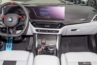 2026款宝马M3旅行版 M xDrive 雷霆版