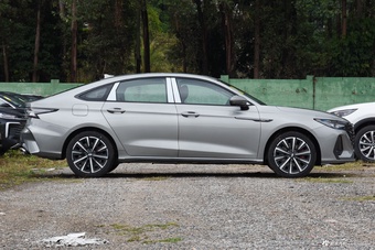 2024款艾瑞泽8 高能版 2.0T DCT御+