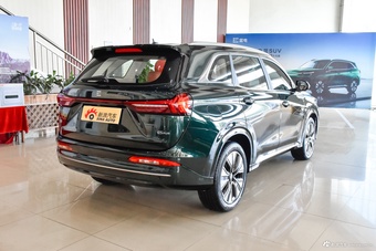 2026款蓝电E5 PLUS 165km 长续航先享版Max 7座