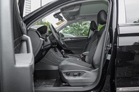 2024款途观L 出众款 330TSI 自动两驱龙腾版