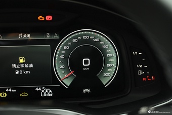 2025款奥迪A6 allroad quattro 55 TFSI