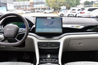 2025款宋PLUS EV 智驾版 520km 豪华型