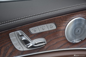 2021款奔驰E级 E 300 L 尊贵型