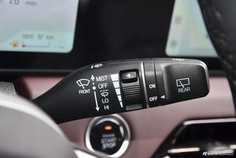 2024款江淮X8 E家 1.5T 110km 家兴版 7座