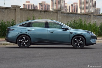 2027款海豹06DM-i 320KM智享型