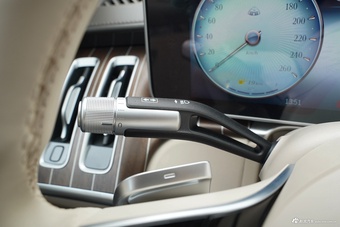 2025款迈巴赫S级 S 680 4MATIC