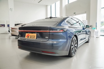 2024款蔚来ET7 100kWh 行政签名版