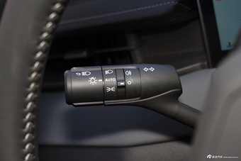 2026款RAV4荣放 2.0L 两驱豪华版