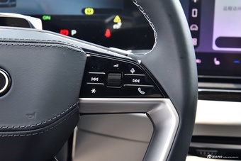 2026款奥迪A6L 2.0T 尊享致雅型