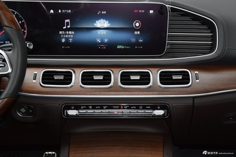  2020款奔驰GLS级3.0T 450 4MATIC豪华型