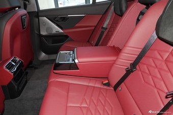 2026款宝马i5 eDrive 40L M运动套装