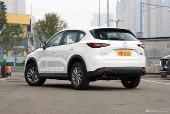 2024款马自达CX-5 2.0L 自动两驱舒适型