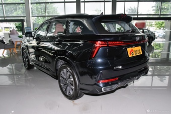 2024款长安CS75 PLUS 第三代 冠军版 1.5T 智驾劲航型