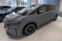 2026款小鹏X9 增程版 1602 Ultra