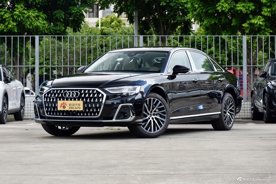 2025款奥迪A8L 55 TFSI quattro 旗舰型
