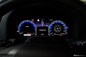 2025款威尔法 皇冠 双擎 2.5L 墨金版