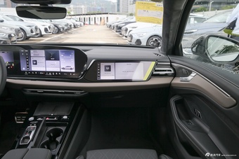 2026款奥迪A6L 3.0T quattro 旗舰型