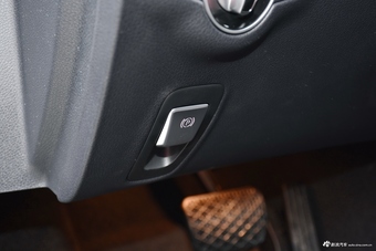 2021款奔驰E级改款 E 300 L 运动豪华型 