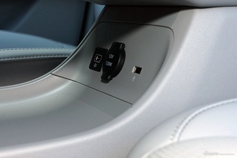 2025款零跑B01 550舒享版