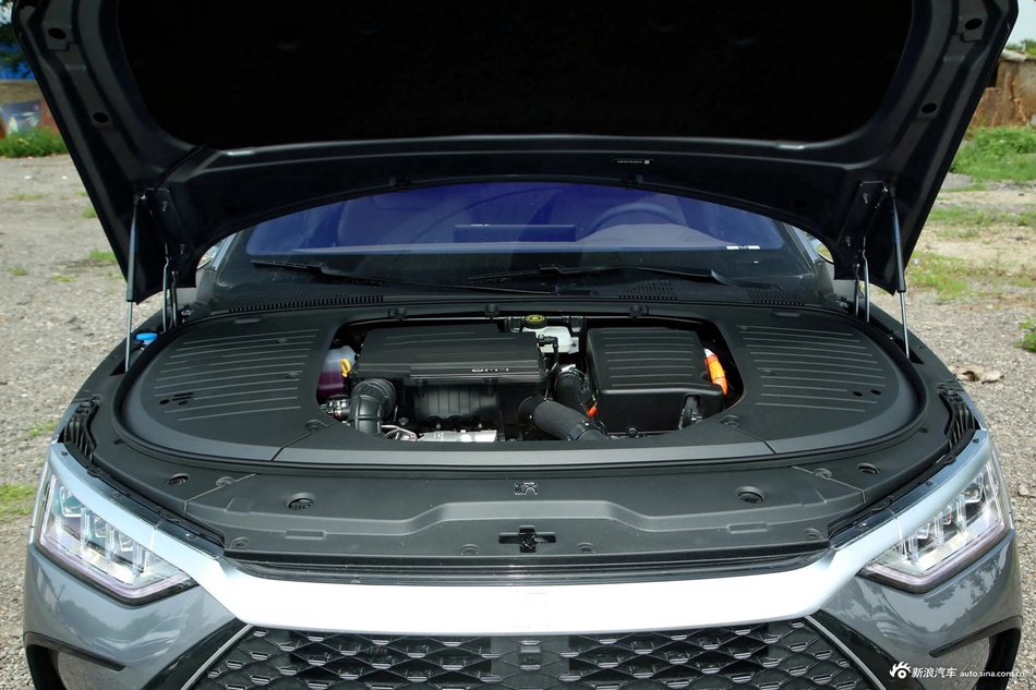 2023款比亚迪汉DM-i 冠军版 121KM 尊贵型