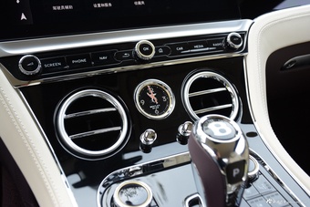 2026款欧陆混动 GT 雅度版