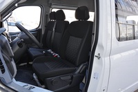 2022款大通MAXUS V80经典版6AMT中轴中顶127马力