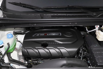 2021款传祺M6 1.5T手动精英版7座270T