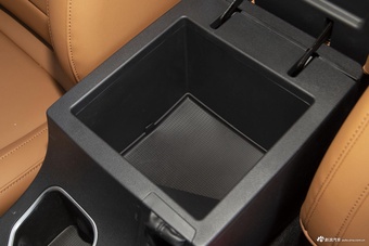 2022款福田征服者5 2.0T自动柴油两驱武林至尊长轴4F20TC