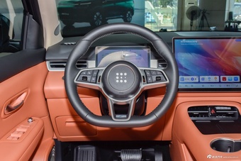 2026款蓝电E5 PLUS 165km 长续航先享版Max 7座