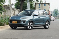 2023款五菱星云 2.0L DHT 标准版