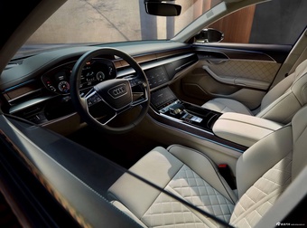 2022款奥迪A8L Horch创始人版 传奇型