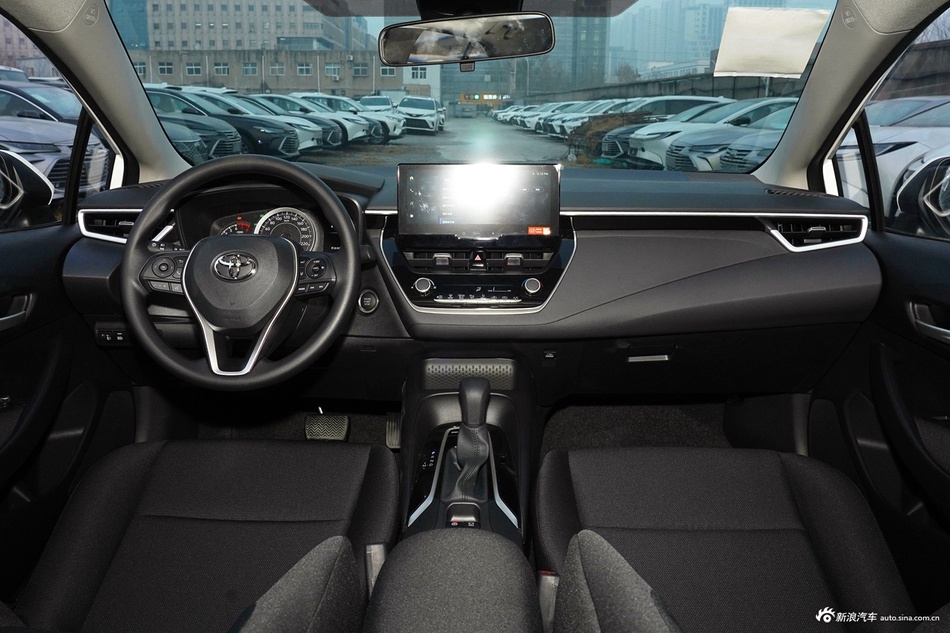 2025款卡罗拉 1.2T 精英版