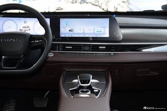 2024款瑞虎8 PRO 冠军版 390T 四驱巅峰版 5座