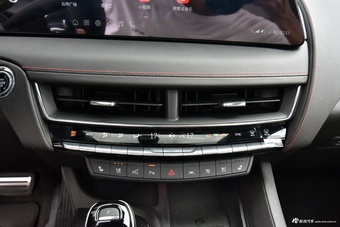 2025款凯迪拉克CT5 28T 赛道性能版