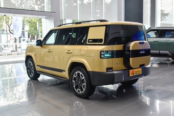 2025款方程豹钛7 190KM四驱Max版