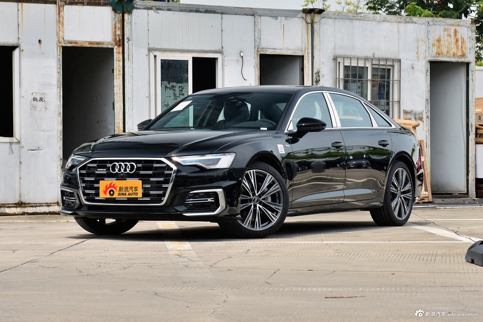2025款奥迪A6L 改款 45 TFSI quattro 臻选动感型