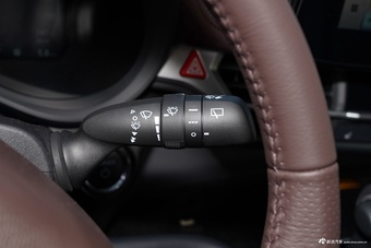 2026款格瑞维亚 2.5L混动 尊贵PLUS四驱版