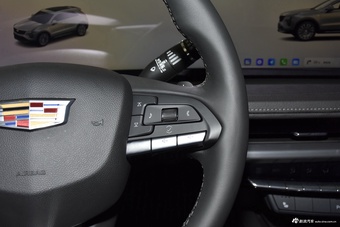 2025款凯迪拉克XT4 28T 两驱豪华型