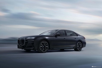 2026款宝马7系 740Li 熠影臻藏版 M运动套装
