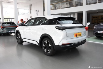 2025款哪吒X 500 Plus