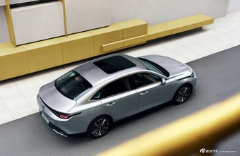 2025款逸动PHEV 智慧新蓝鲸 145KM 战舰版 官图