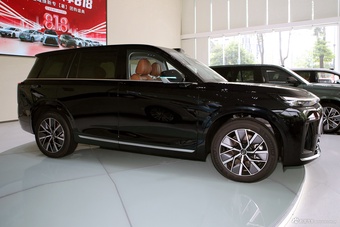 2025款传祺向往S9 乾崑 Ultra 5座