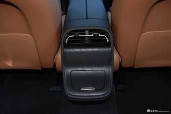 2025款奔驰E级 E 300 L 时尚运动型