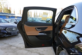 2026款奔驰E级 260 L 经典型