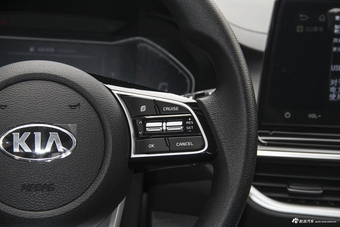 2019款起亚K3 1.5L CVT智享互联版