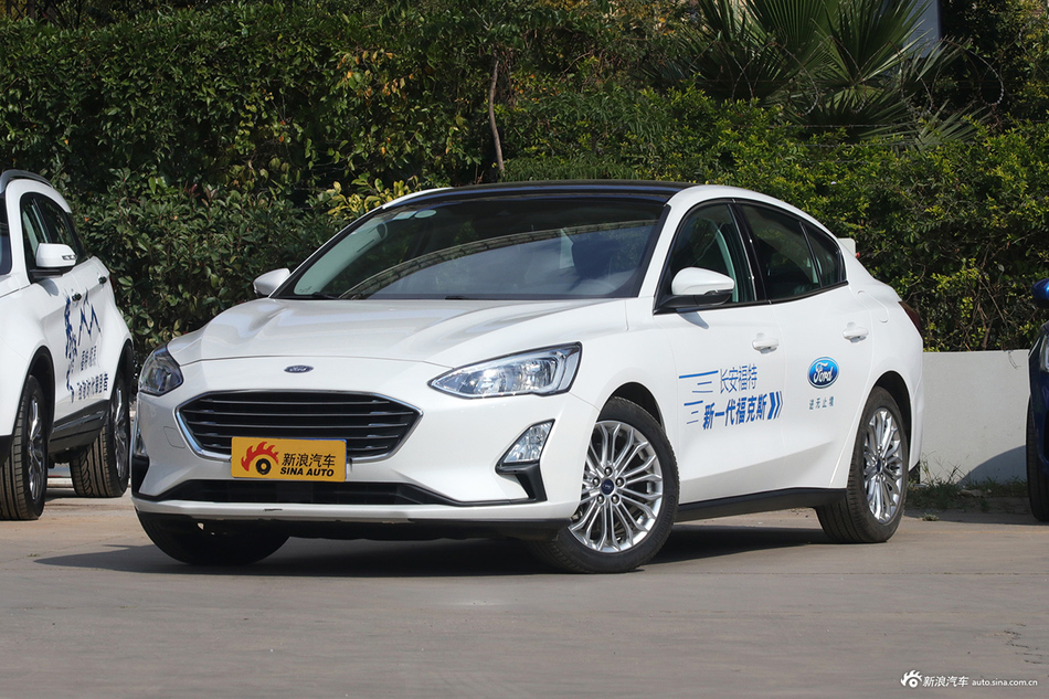 2019款福克斯三厢1.5T 锋耀型EcoBoost 180