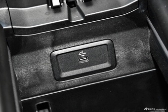 2024款奔驰E级 改款二 E 260 L