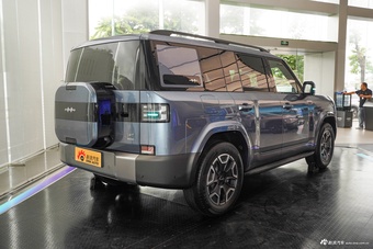 2025款方程豹钛7 135KM两驱Pro版