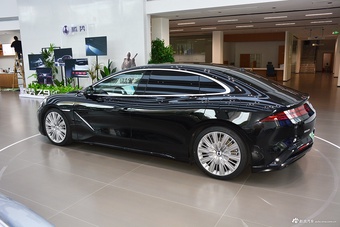 2024款腾势Z9插混 1100km 四驱Ultra版